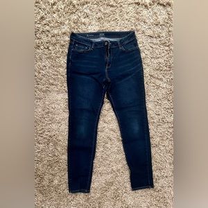 a.n.a Women’s Size 12 Jeans / Jegging 👖